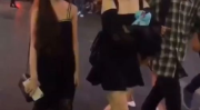 路人小姐姐玩决赛圈视频,路人小姐姐极限操作，精彩瞬间回顾