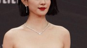 这些明星的故事比剧情还精美！！含糊离异辟谣恋情回应质疑…一天时期文娱圈曝轶群个大瓜曾黎职业室回应风浪：姐姐不知礼品倒卖被内鬼打工人坑了（2025313文娱资讯：杨紫、肖战、唐嫣、朱一龙、张凌赫、麦琳）